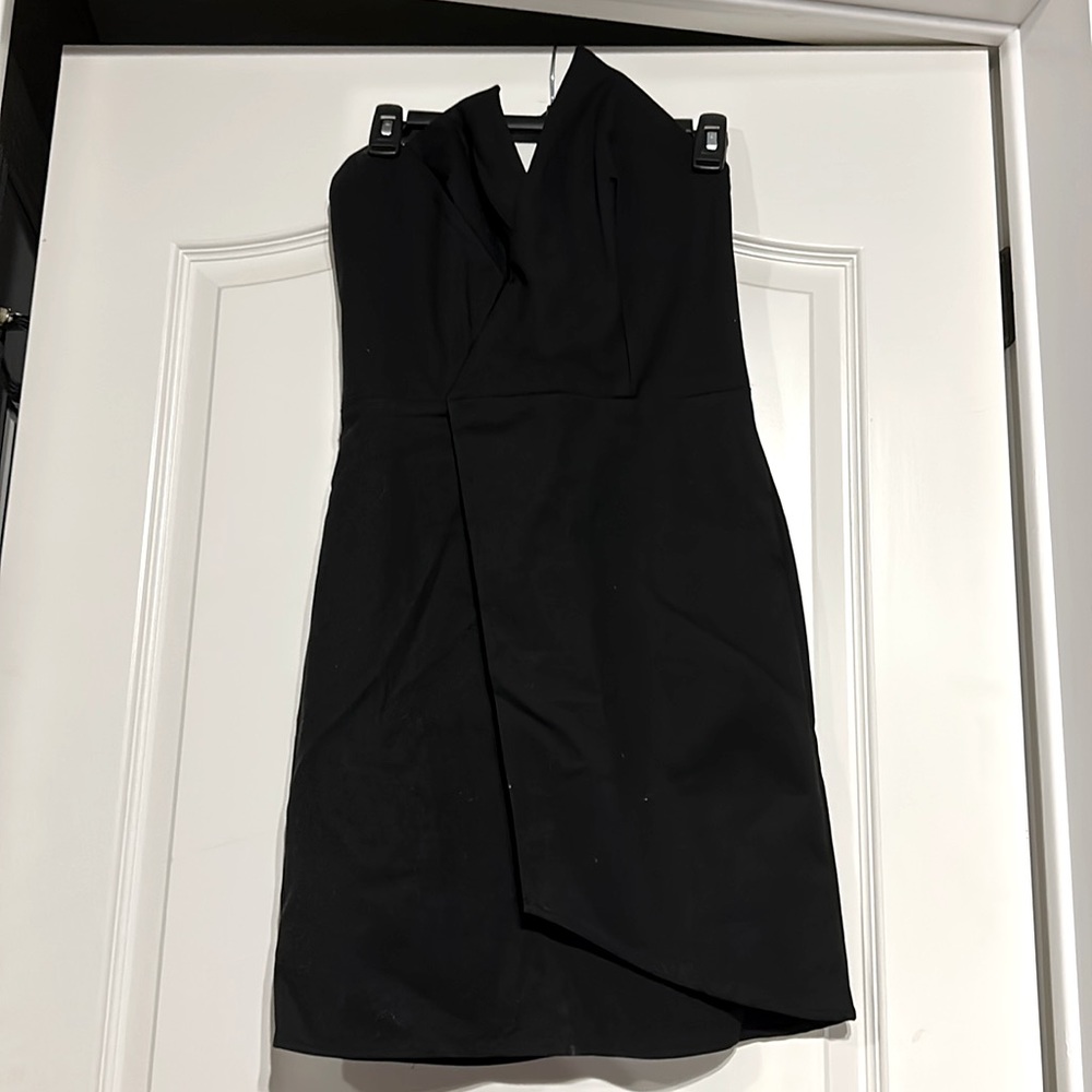 Tobi strapless black dress. Size medium